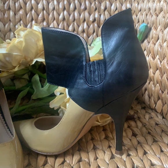 Woman High heels - Picture 3 of 7